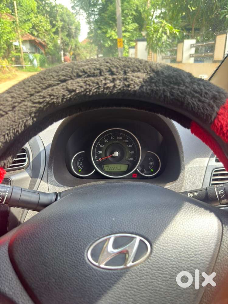 Hyundai Eon Magna 2013 Petrol Car
