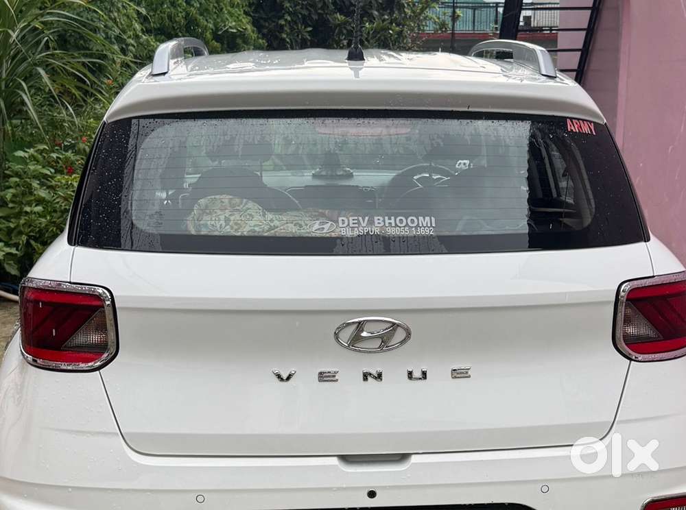Hyundai Venue S 1.2 Petrol Manual | Dec 2021 | 35,000 Km | First Owner