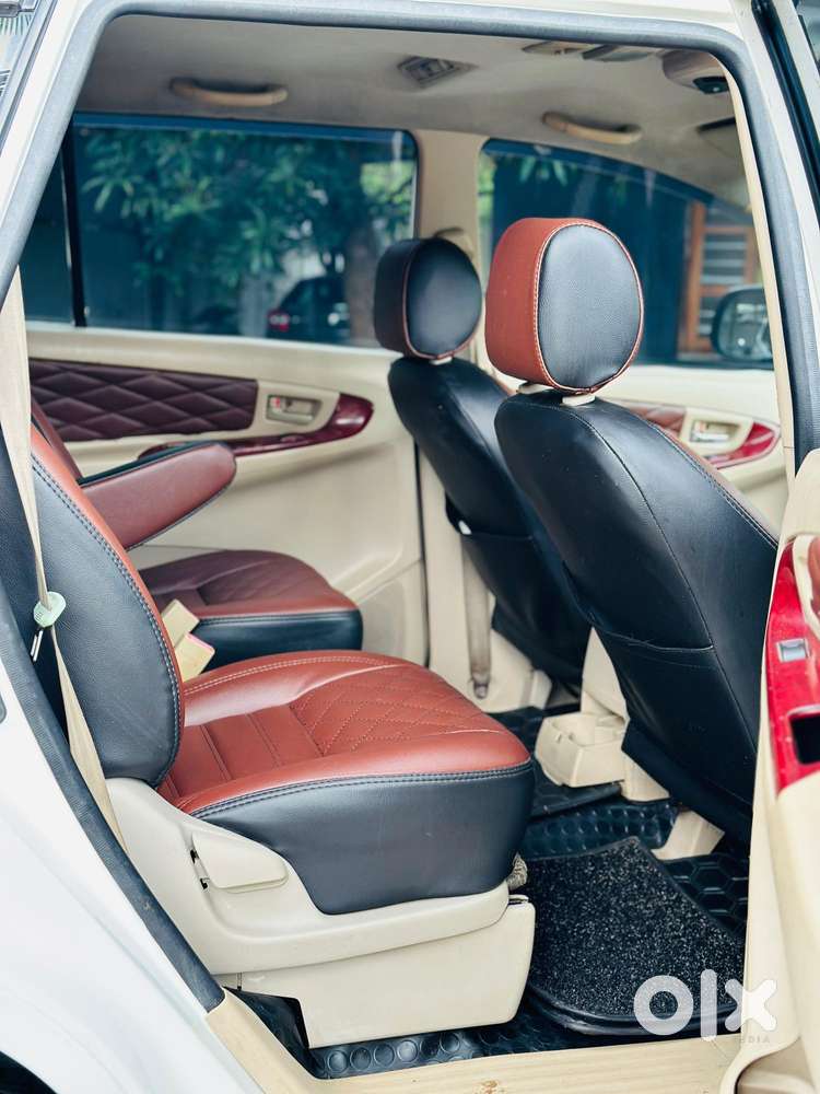 Toyota Innova 2.5 G (diesel) 7 Seater, 2011, Diesel