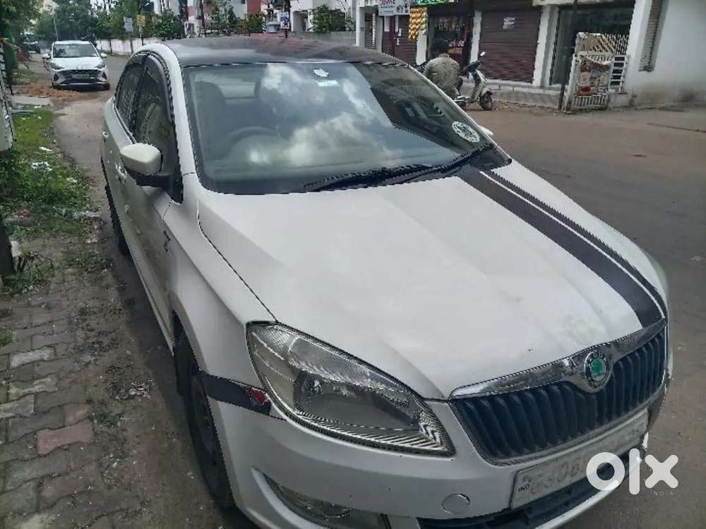 Skoda Rapid Diesel Manual 2013 Model