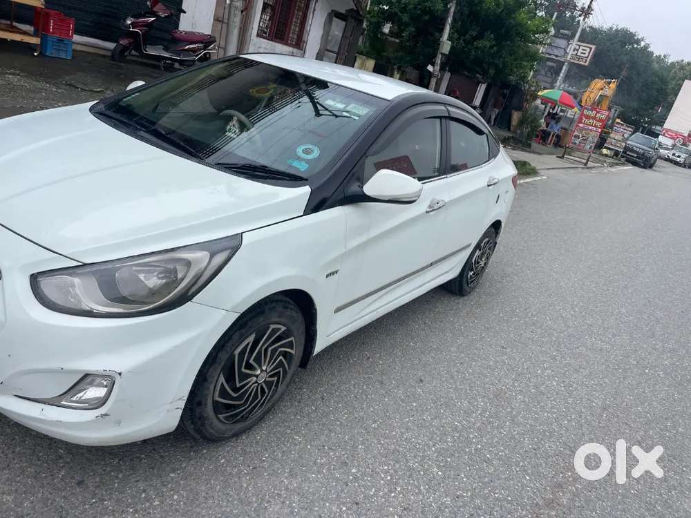 Hyundai Verna 1.6 Crdi 2012 Manual 76465 Km
