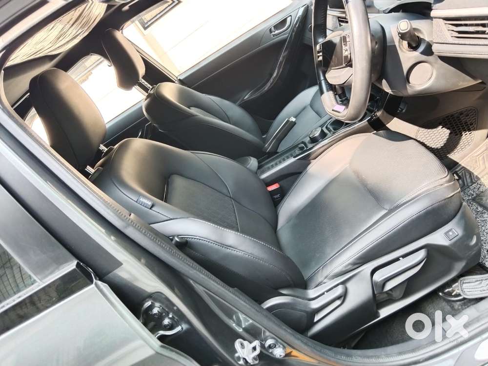 Tata Nexon Creative Plus 1.2 Revotron Petrol 6 Mt Dt, 2024, Petrol