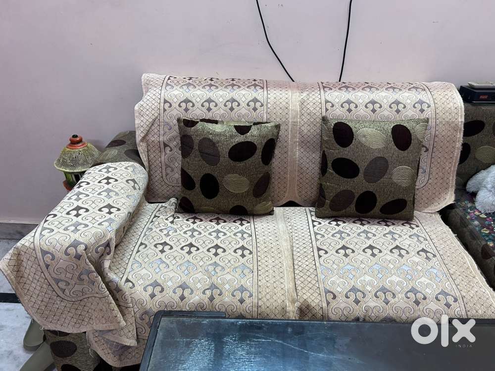 Solid Teak Wood 5-Seater Sofa Set + Settiwooden Corner  Urgent sale