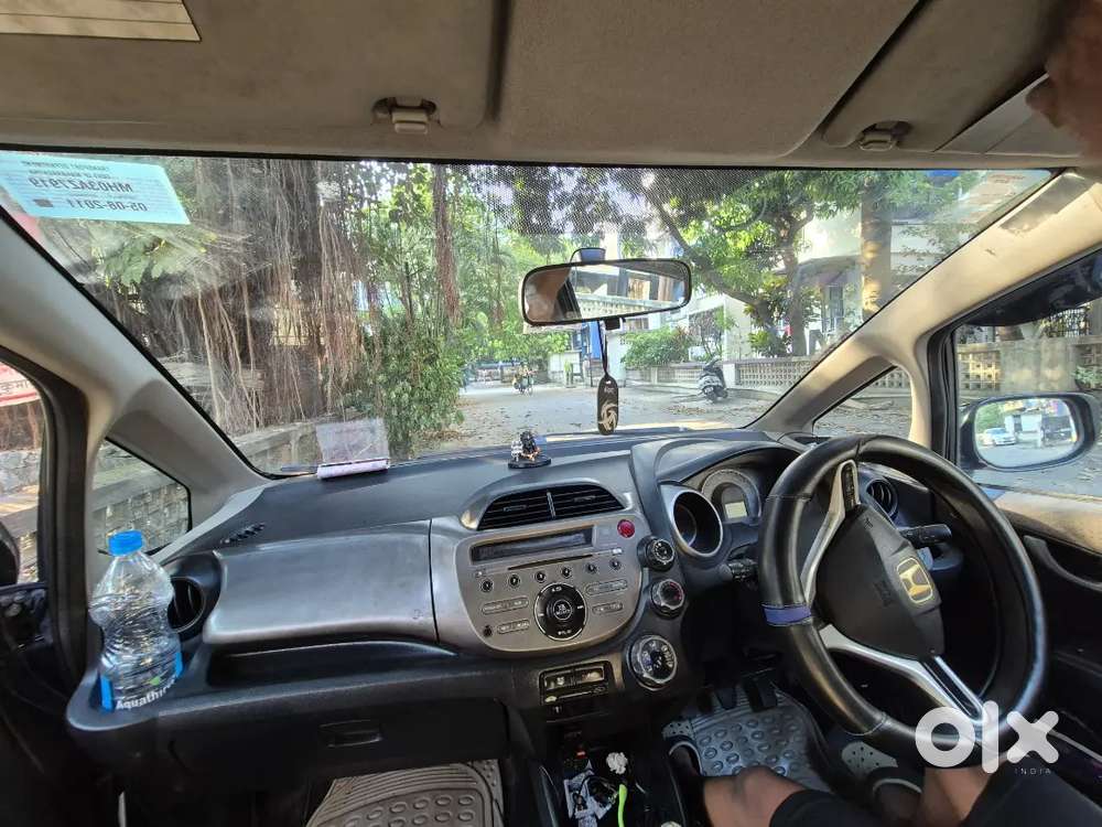 Honda Jazz 1.2 Zx 2011( All Paper Clear Upto 2031)