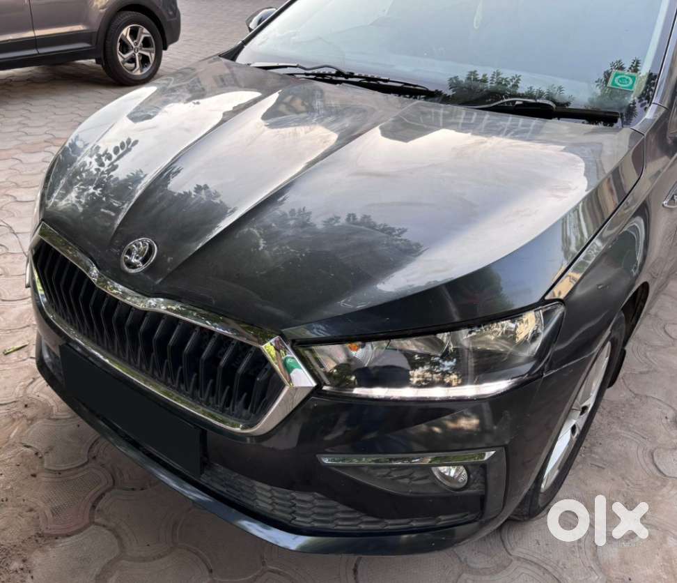Skoda Slavia 1.0 Ambition Tsi, 2023, Petrol