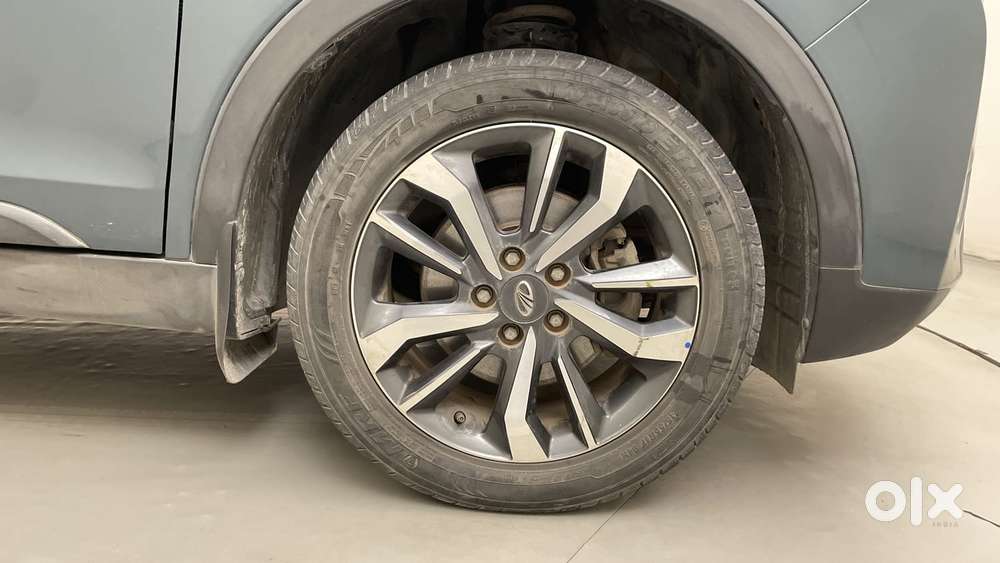 Mahindra Xuv300 W8 Option, 2021, Petrol