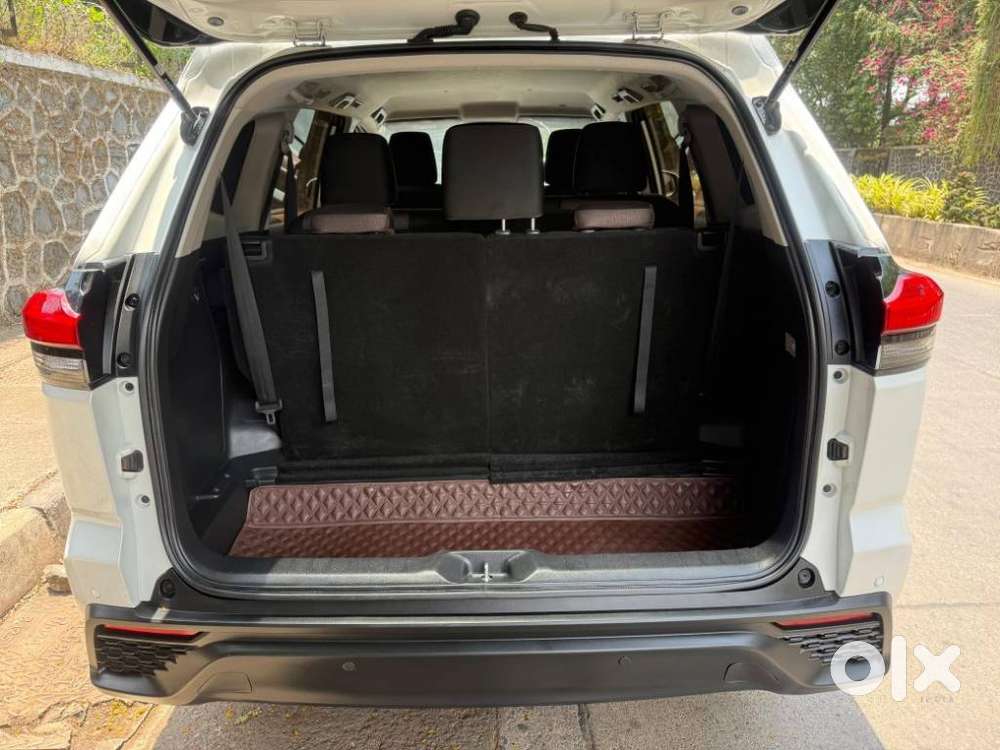 Toyota Innova Hycross Gx (o), 2024, Petrol