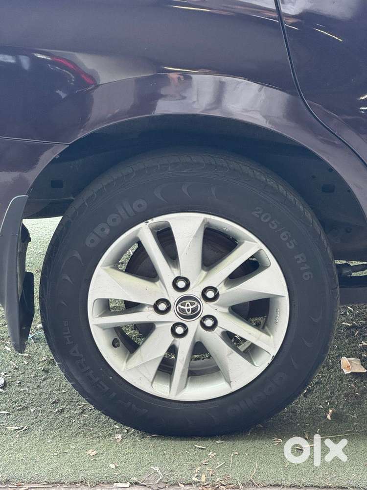 Toyota Innova Crysta 2.8 Gx At 8s, 2019, Diesel