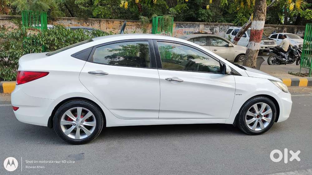 Hyundai Verna Fluidic 1.6 Vtvt Sx Opt, 2011, Petrol