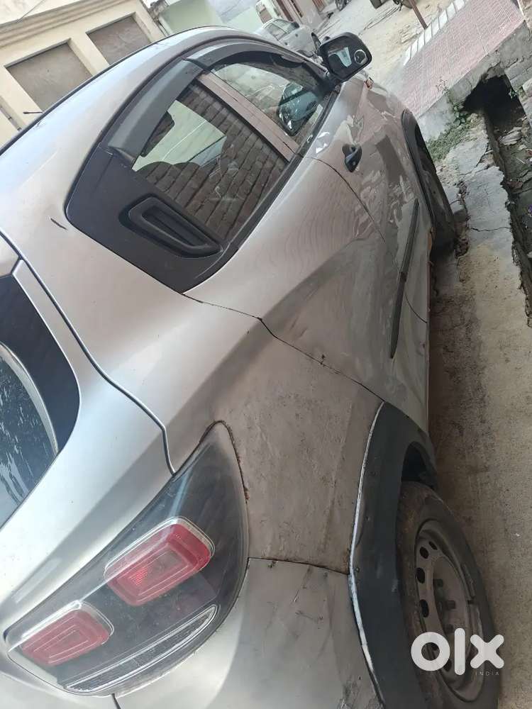 Commercial Car Mahindra Kuv100 Nxt Cng Attached In Ol.auber Rapido