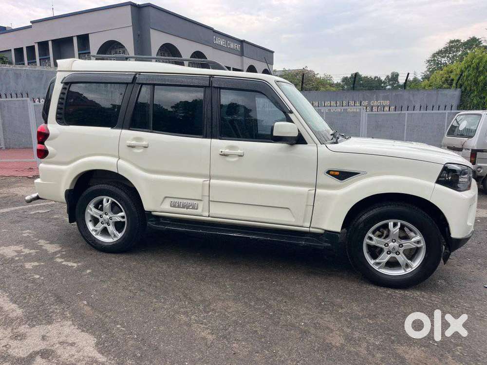Mahindra Scorpio S10, 2016, Diesel