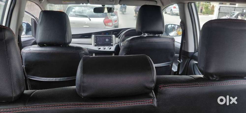 Toyota Innova Crysta 2.4 Gx Limited Edition 8 Str, 2023, Diesel