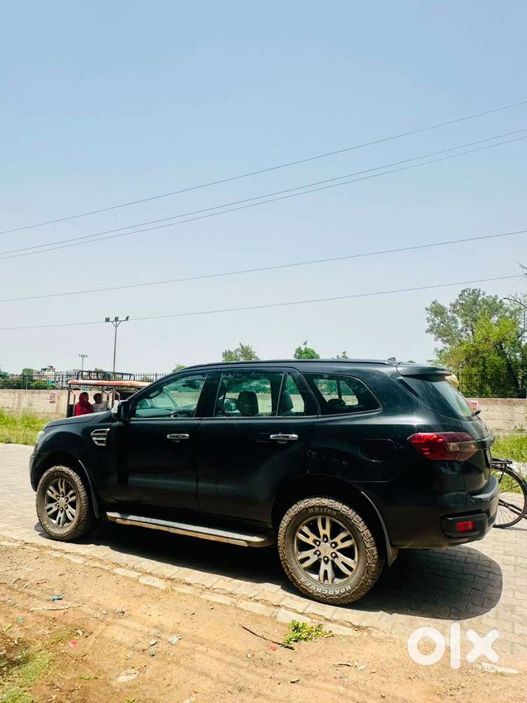Ford Endeavour 3.2 Titanium At 4x4, 2017, Diesel