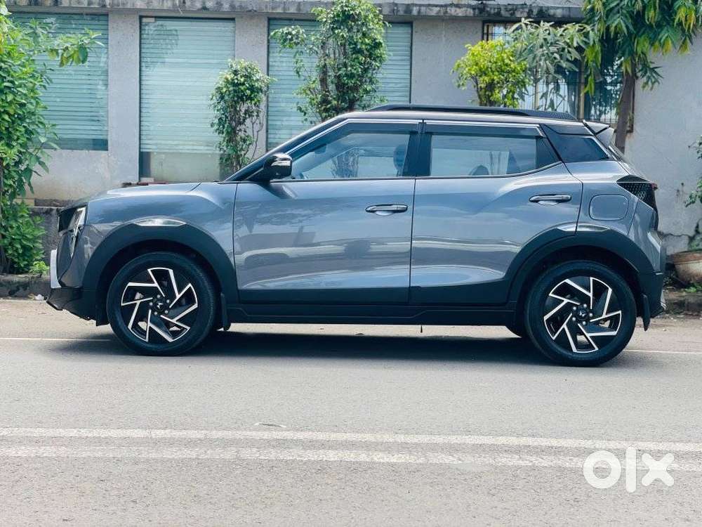 Mahindra Xuv 3xo Ax7 Diesel Mt, 2024, Diesel