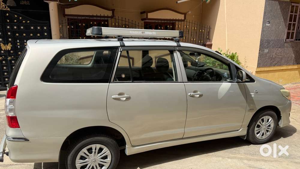 Toyota Innova 2012 Model