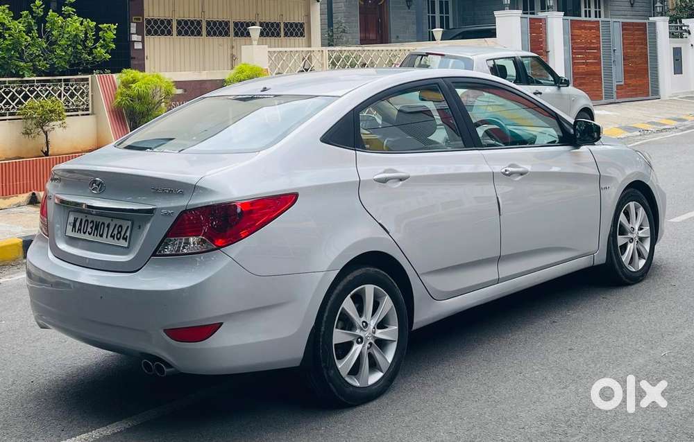 Hyundai Verna Fluidic 1.6 Vtvt Sx, 2012, Petrol