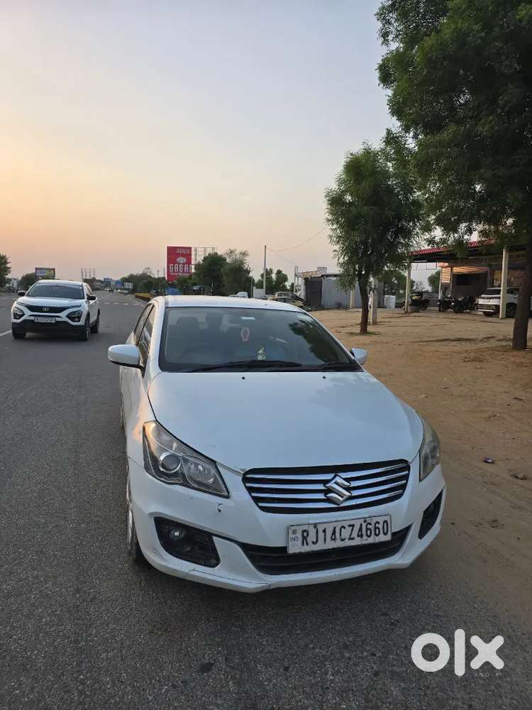 Maruti Suzuki Ciaz 2015 Petrol + Cng
