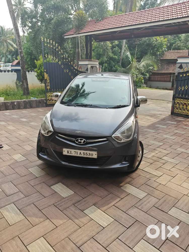 Hyundai Eon 2014 Last Model Petrol 100000 Km Driven
