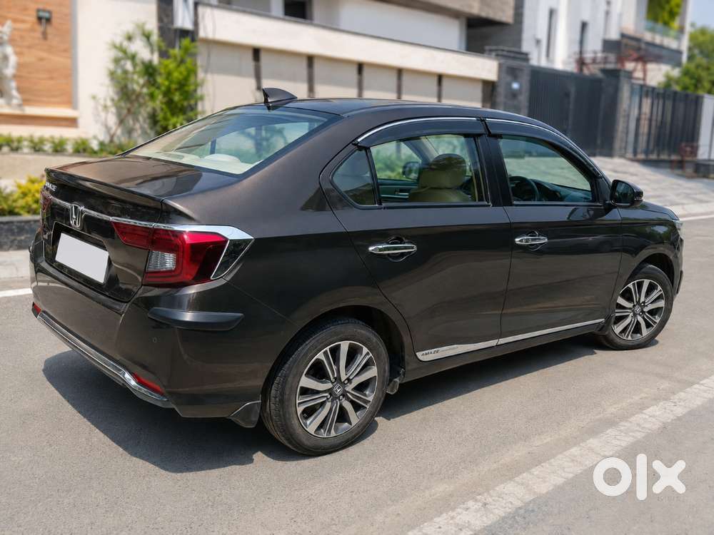 Honda Amaze Automatic Top Model — 2023 Registered  Company Service Re