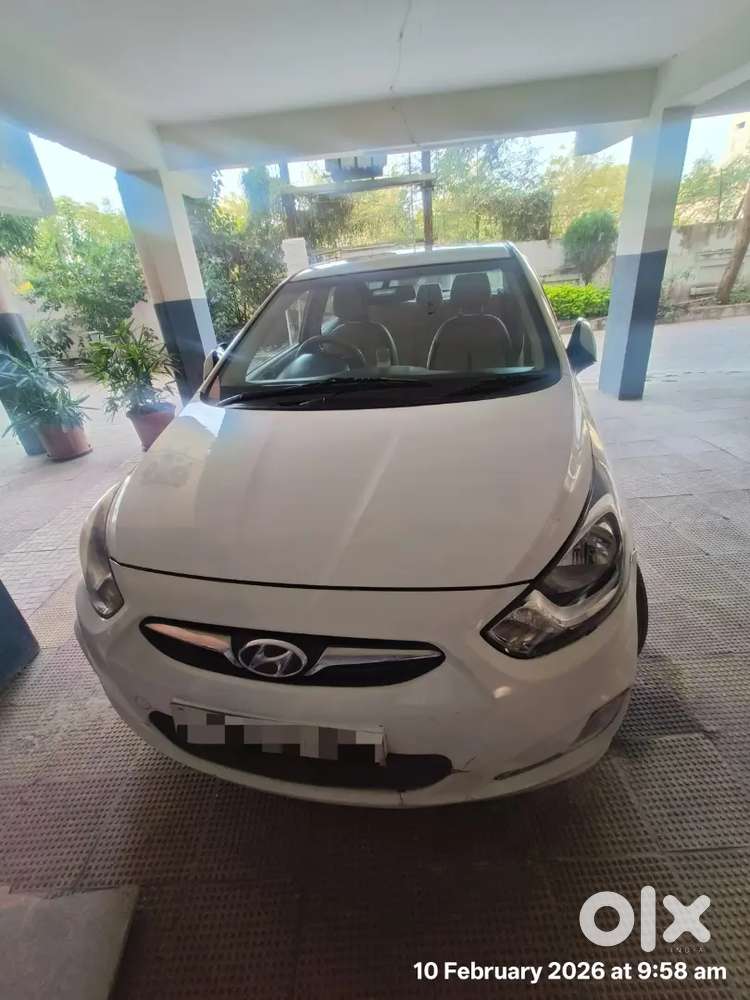 Hyundai Verna 2012 Diesel 80000 Km Driven,well Maintained