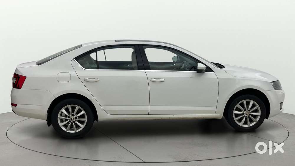 Skoda Octavia Elegance 2.0 Tdi At, 2014, Diesel
