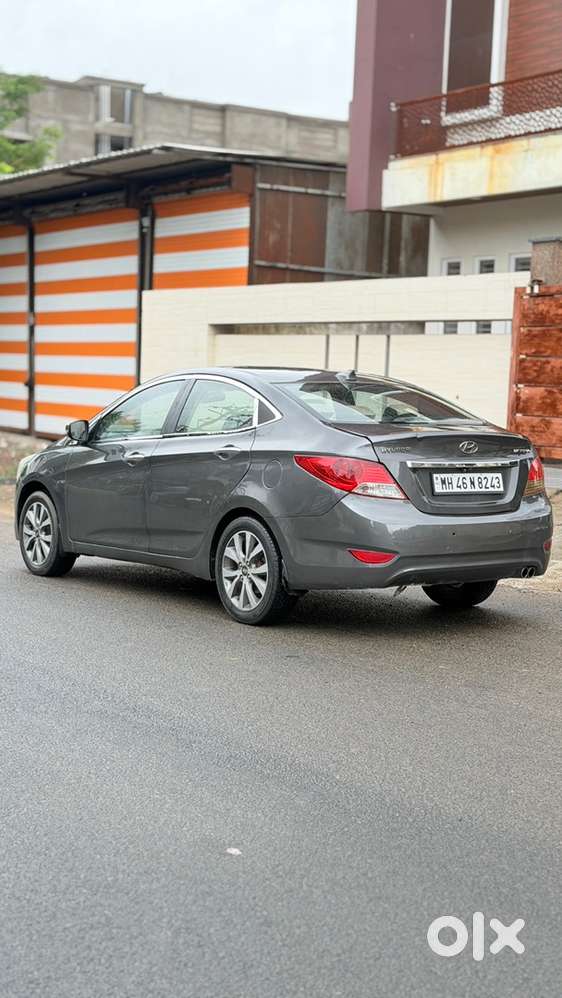 Hyundai Verna Petrol 2011 Year
