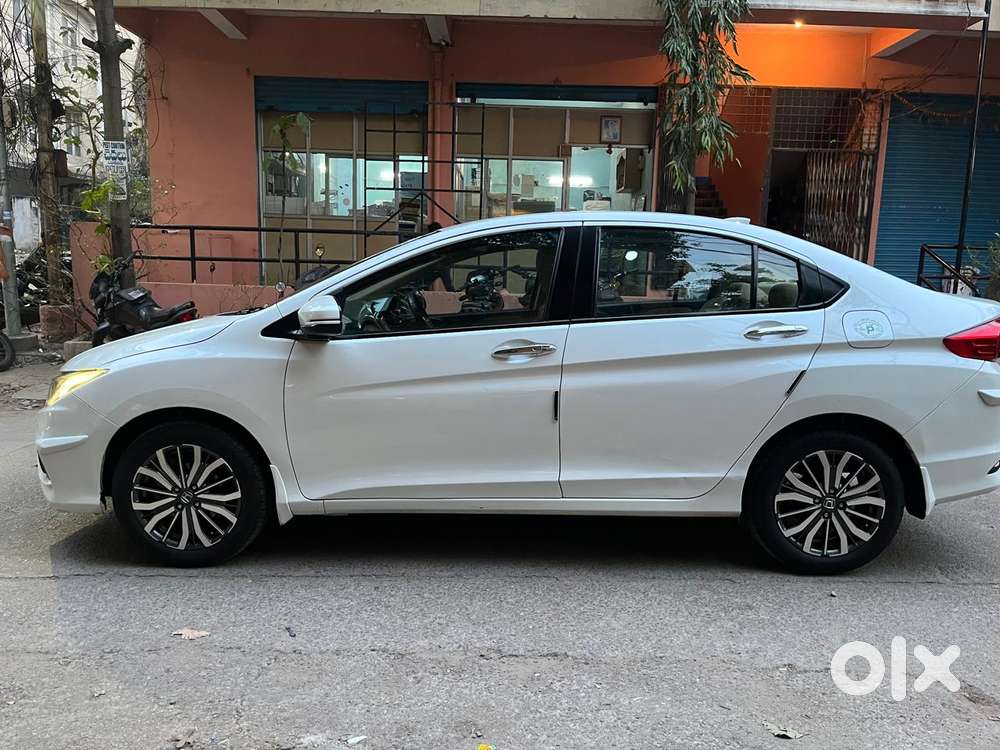 Honda City I-vtec V, 2018, Petrol