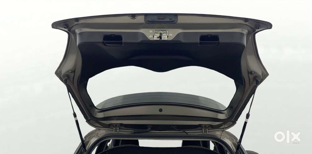 Maruti Suzuki Swift Amt Zxi, 2019, Petrol