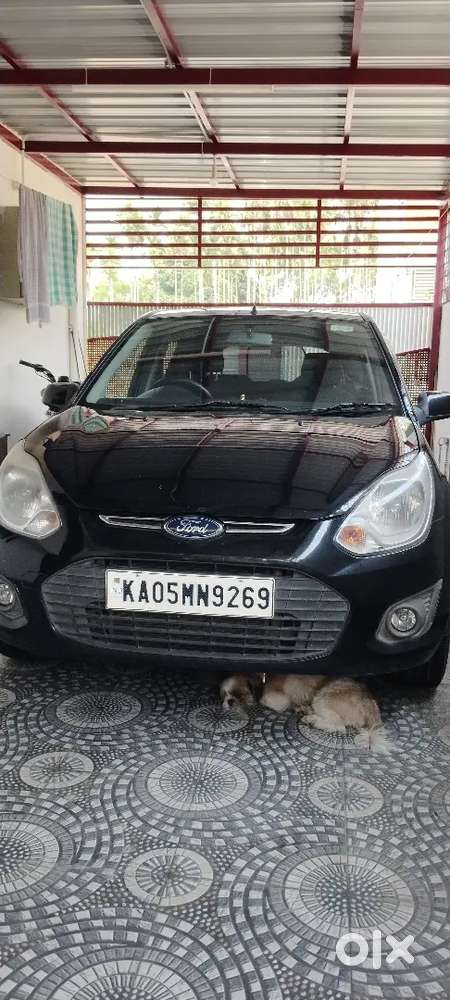 Ford Figo 2013 Diesel 106000 Km Driven Company Maintenance New Tyres