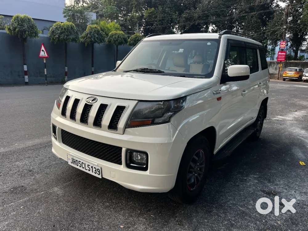 Mahindra Tuv 300 T10, 2018, Diesel