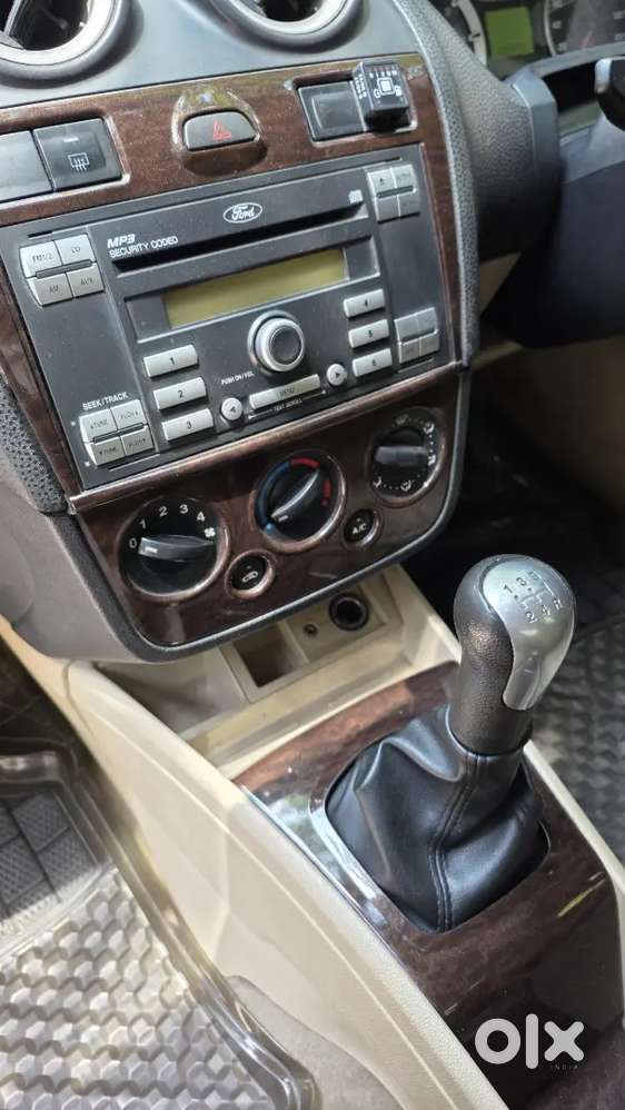 Ford Fiesta 09/2012 Cng Fitted Petrol Ac Working Cold Top Model Car