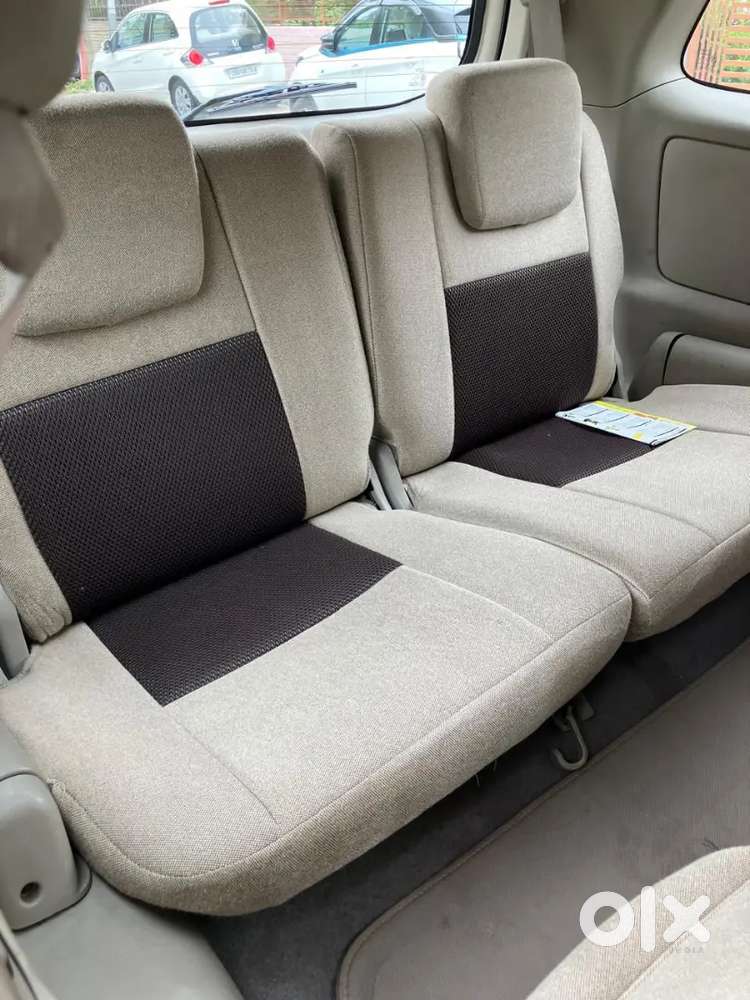 Toyota Innova 2.5 V 2012 , New Tyer