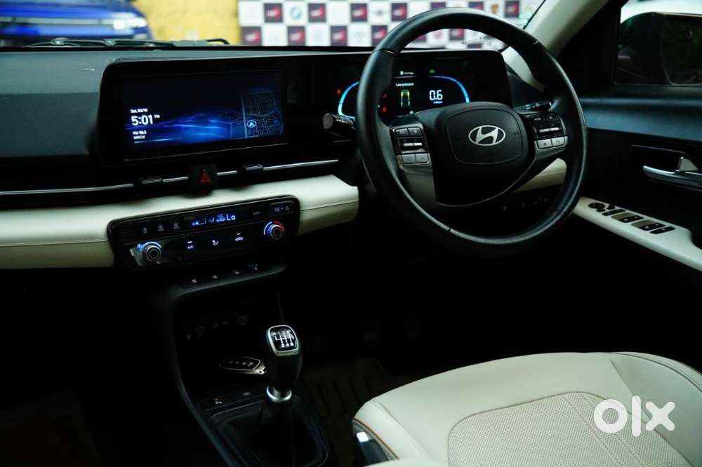 Hyundai Verna 1.5 Mpi Mt Sx (o), 2023, Petrol