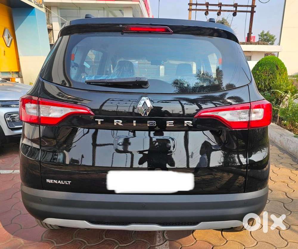 Renault Triber Petrol 2024