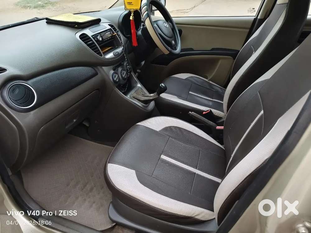 Hyundai I10 2012 Cng & Hybrids 98000 Km Driven