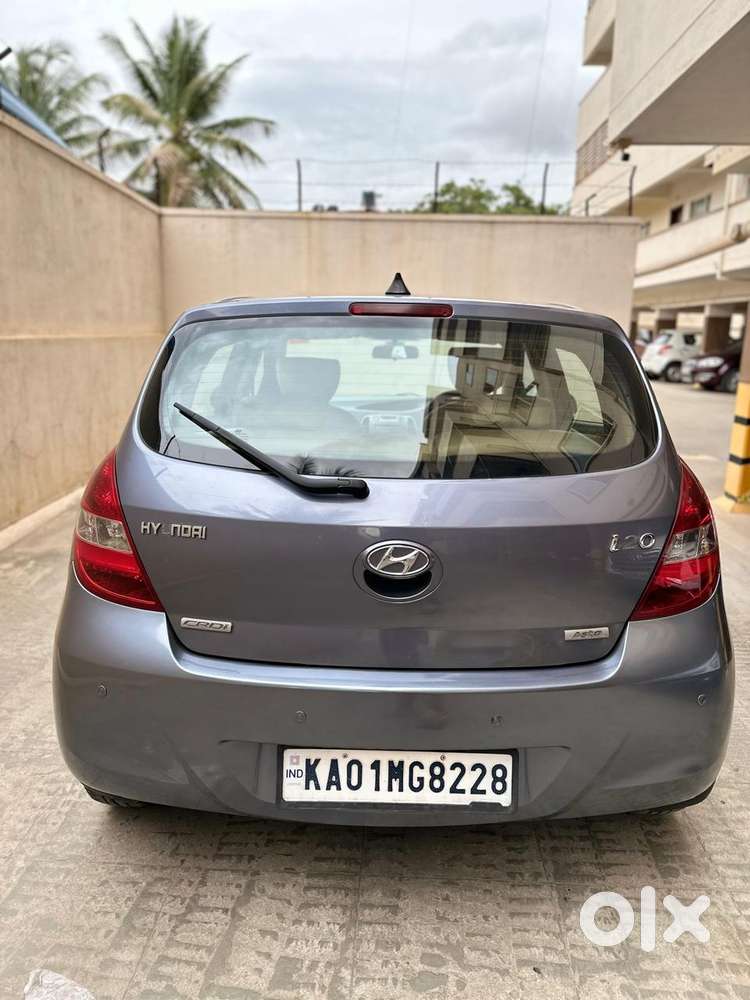 Hyundai I20 Asta 1.4 Crdi With Avn 6 Speed, 2011, Diesel