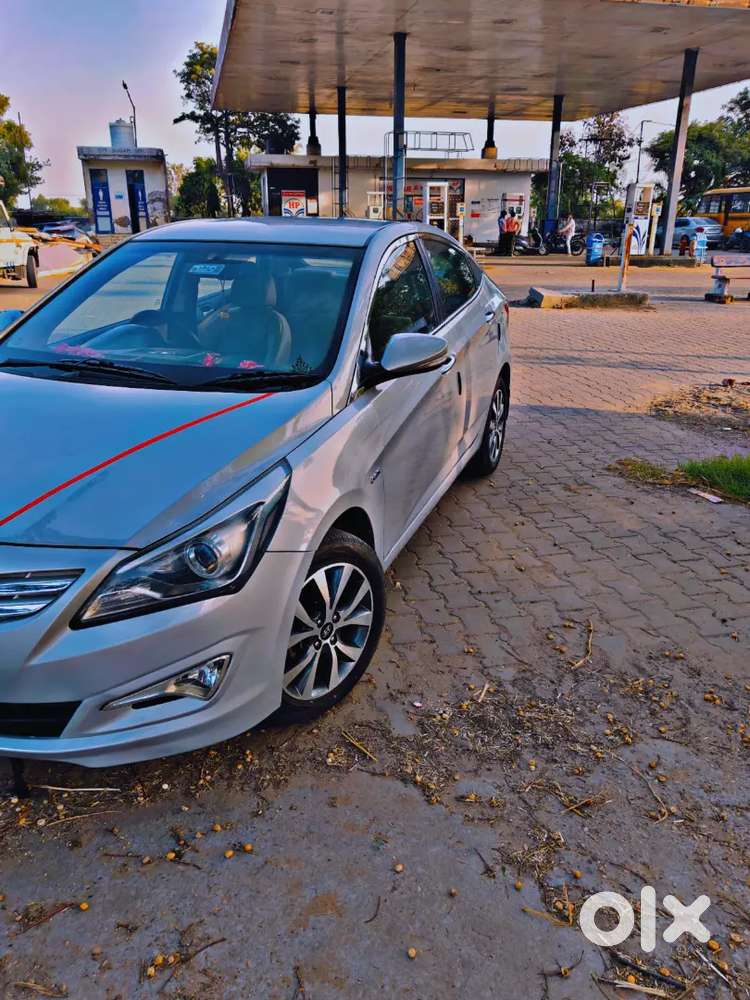 Hyundai Verna 1.6  Top Model ,push Start