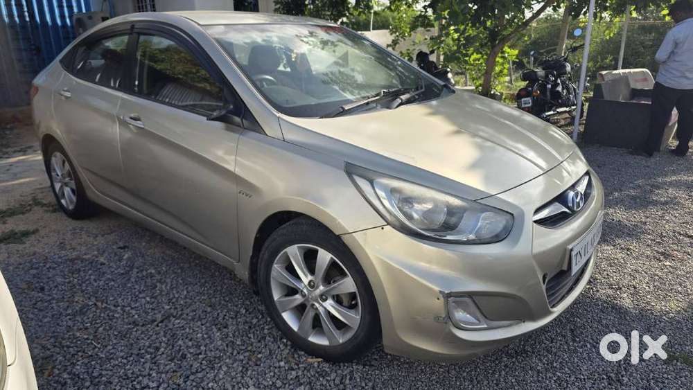 Hyundai Fluidic Verna 1.6 Vtvt Sx, 2012, Petrol
