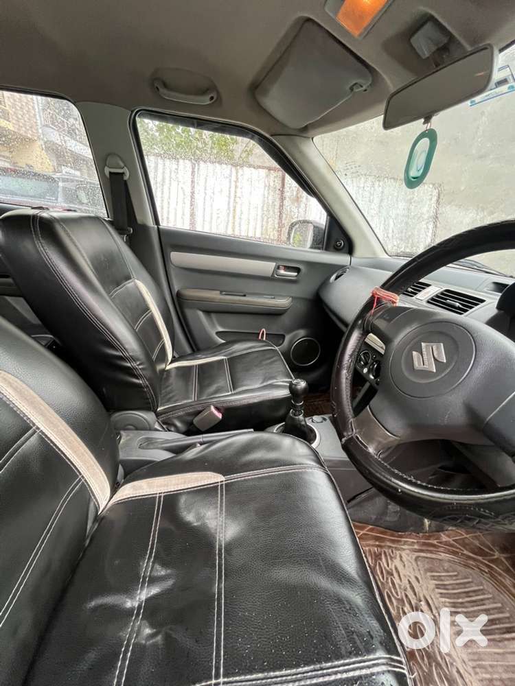 Maruti Suzuki Swift 2005 Petrol 125000 Km Driven