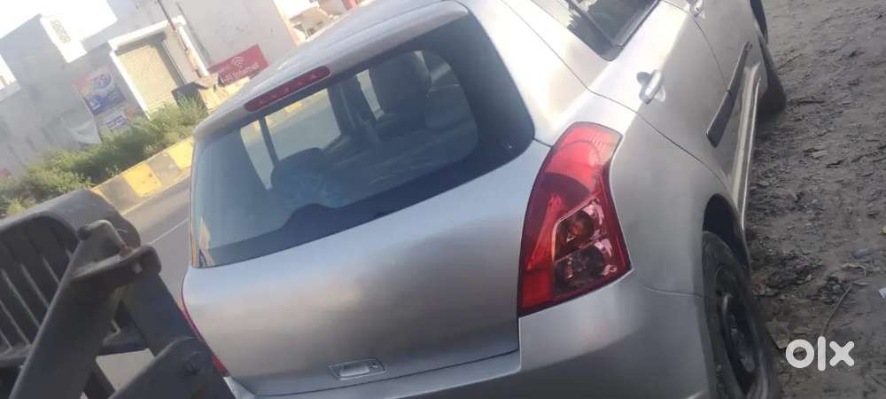 Maruti Suzuki Swift 2008 Cng & Hybrids 90000 Km Driven