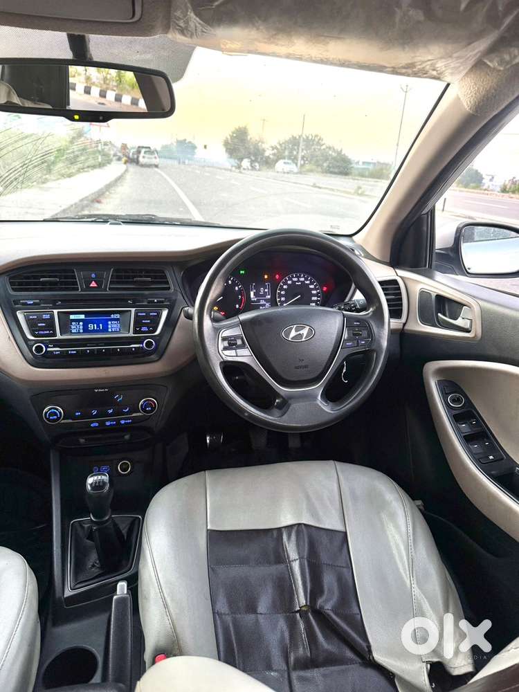 Hyundai I20 Sportz 24kmpl 2015