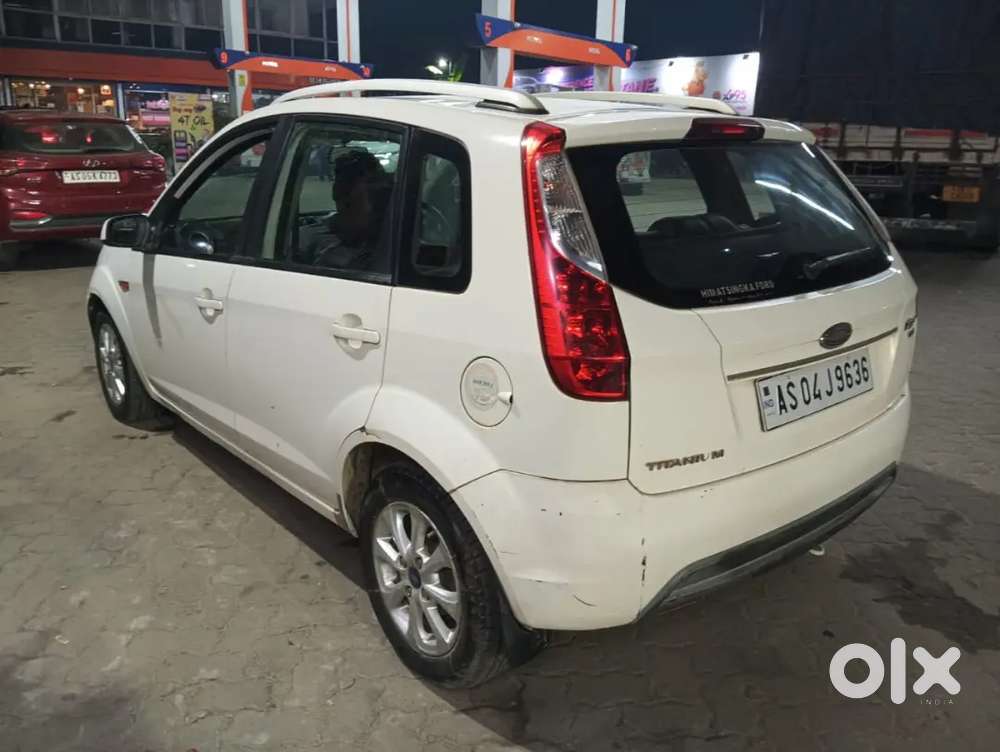 Ford Figo 2012 Diesel 75000 Km Driven