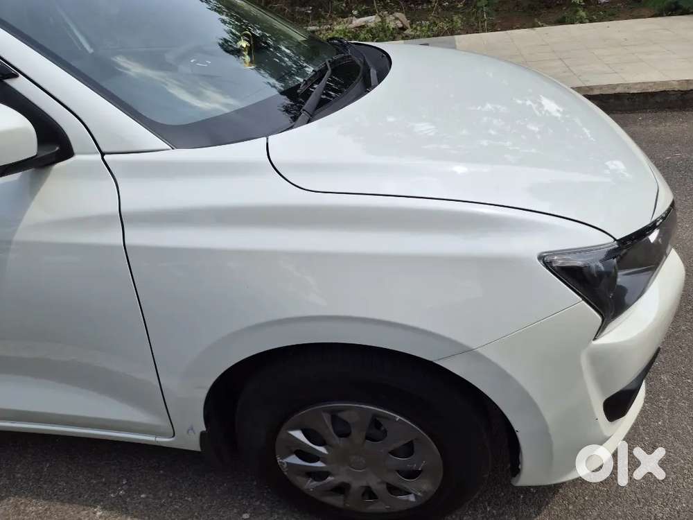 Maruti Suzuki Dzire 2025 Cng & Petrol 22500 Km Driven
