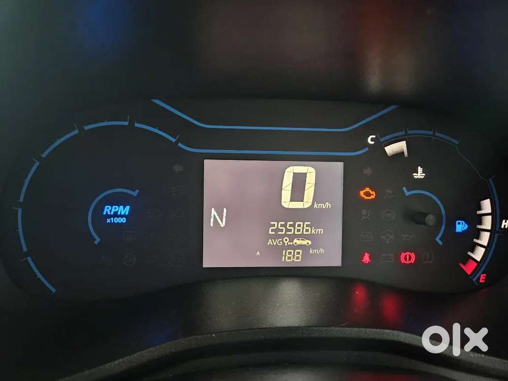 Renault Kwid Automatic Petrol 25526 Km Driven