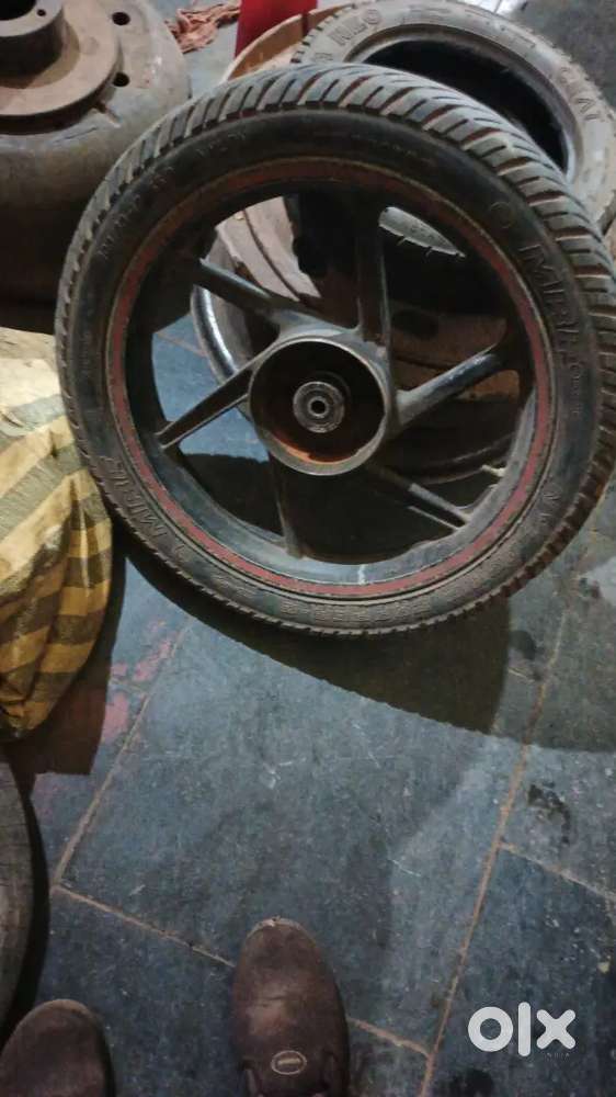 Accha Condition Mein Hai Bechna Hai