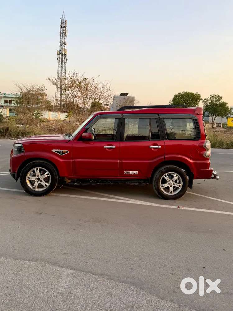 2017 Model 1st Owner Mahindra Scorpio S4