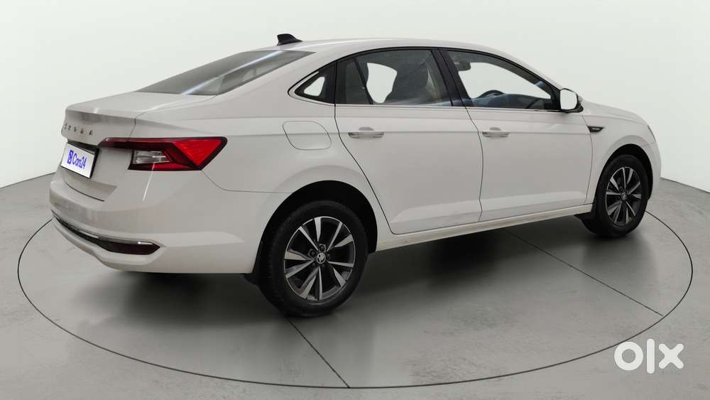 Skoda Slavia 1.0 Tsi Style At, 2023, Petrol