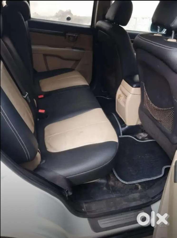 Hyundai Santa Fe 2012 Diesel 94000 Km Driven