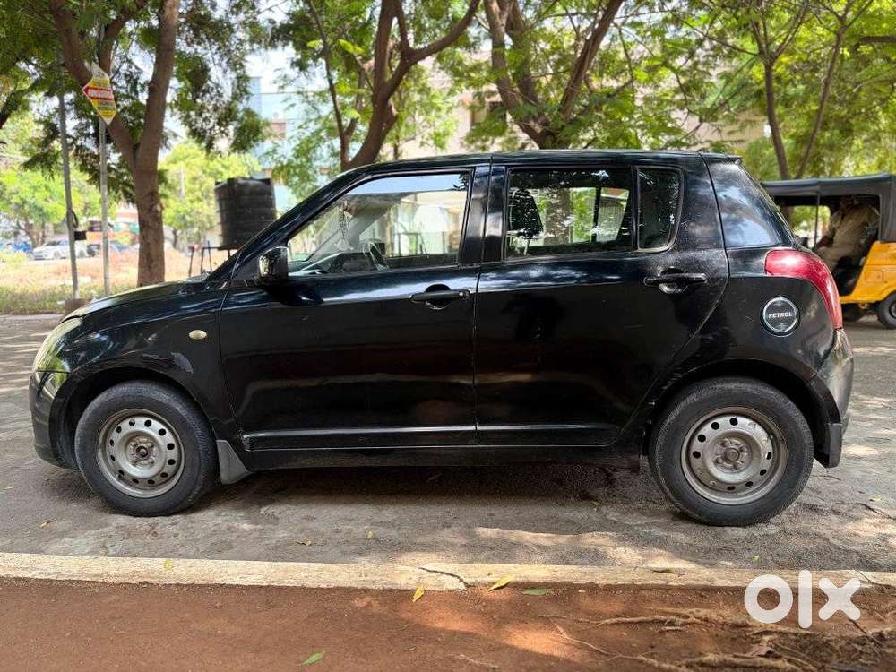 Maruti Suzuki Swift 2004-2010 1.3 Vxi, 2005, Petrol