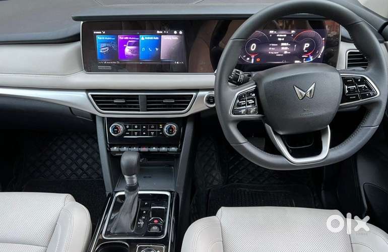 Mahindra Xuv700 Diesel 2022 Suv